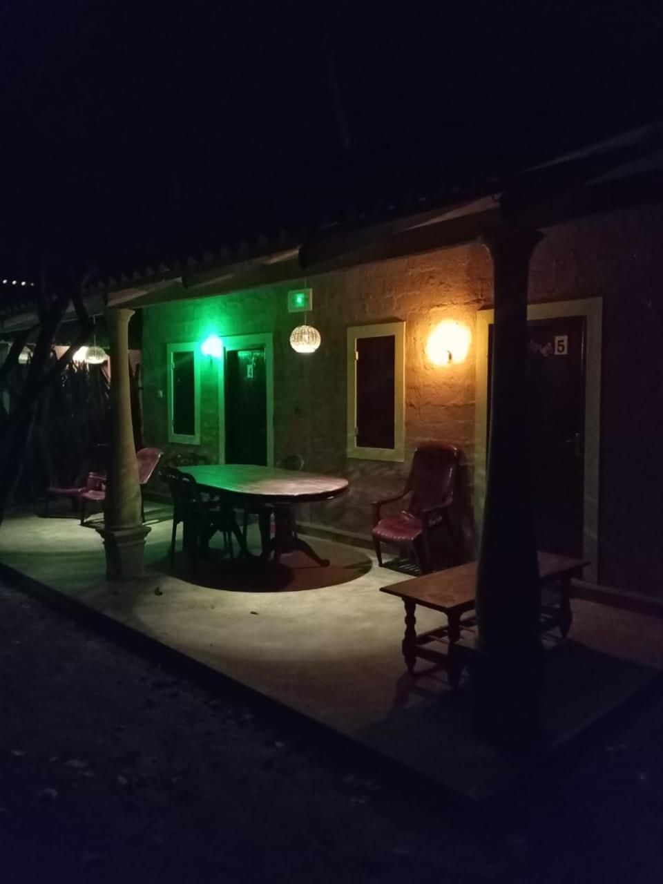 By The C' Cabanas Hikkaduwa Kültér fotó